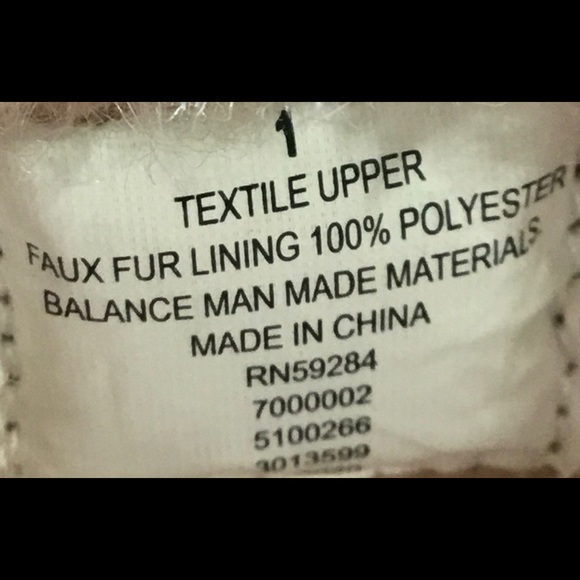 THE CHILDRENS PLACE Girls size 1 ROSE GOLD FAX FUR WINTER BOOTS - Picture 5 of 5